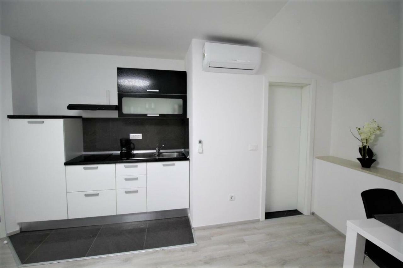 Arbel Apartments 포레치 외부 사진