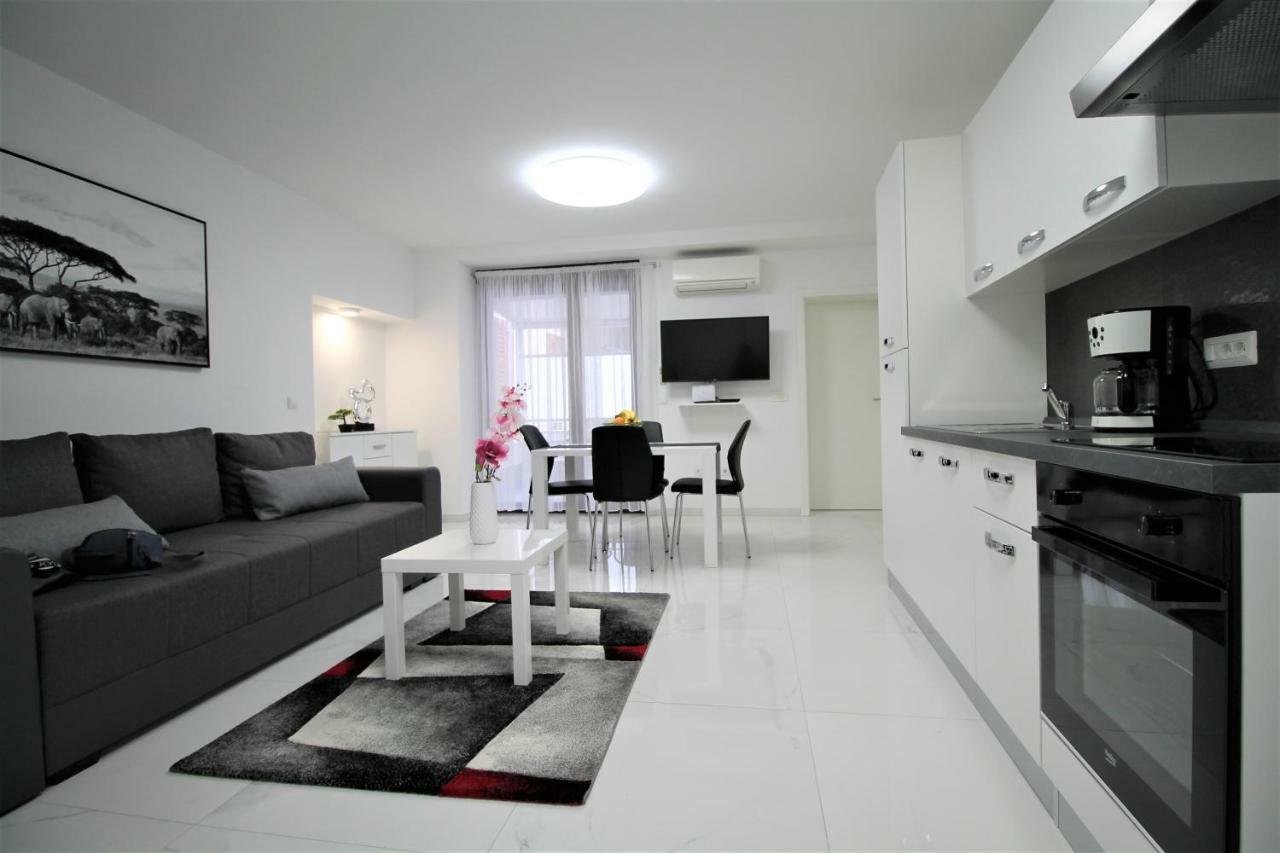 Arbel Apartments 포레치 외부 사진