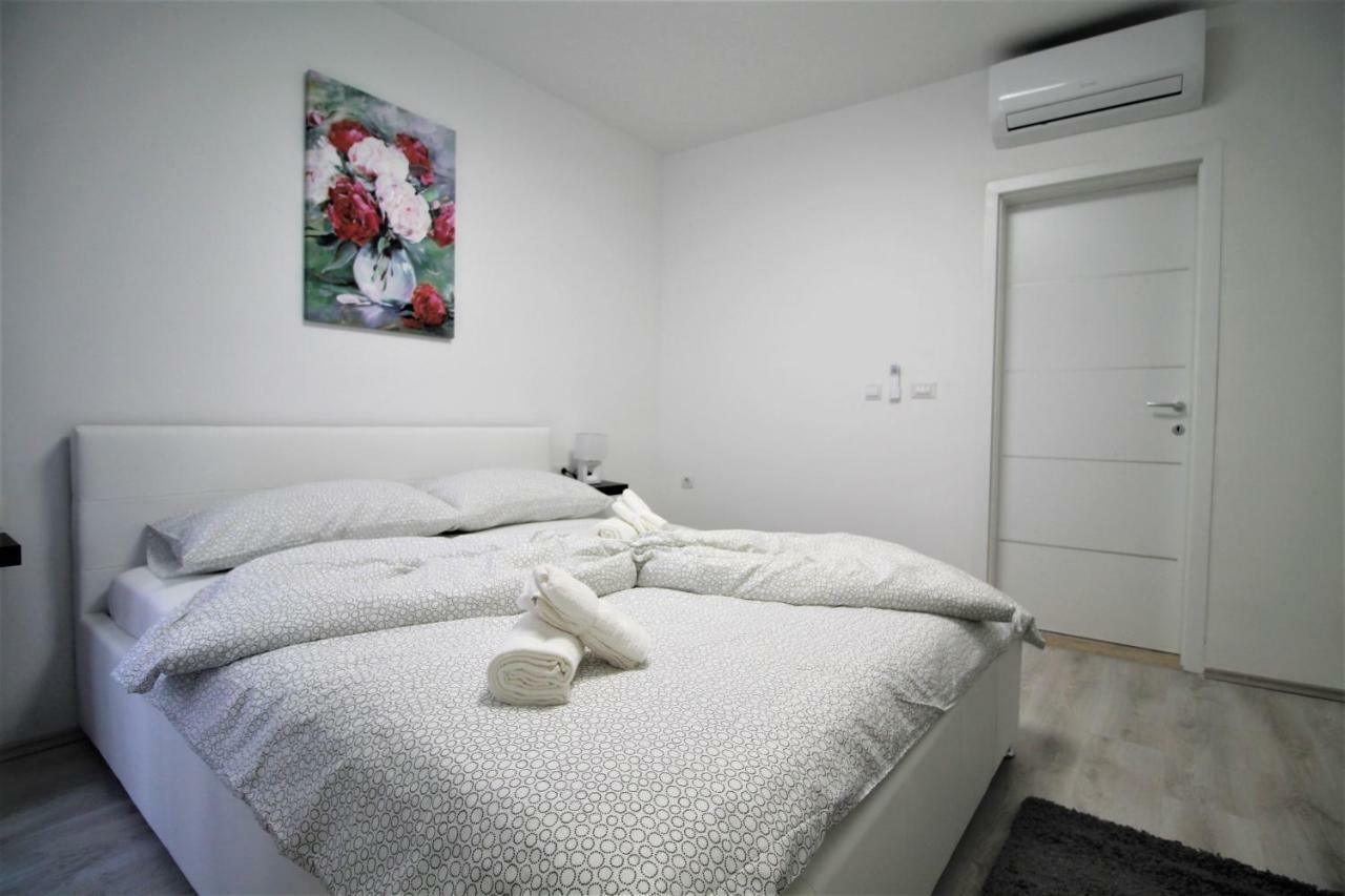 Arbel Apartments 포레치 외부 사진