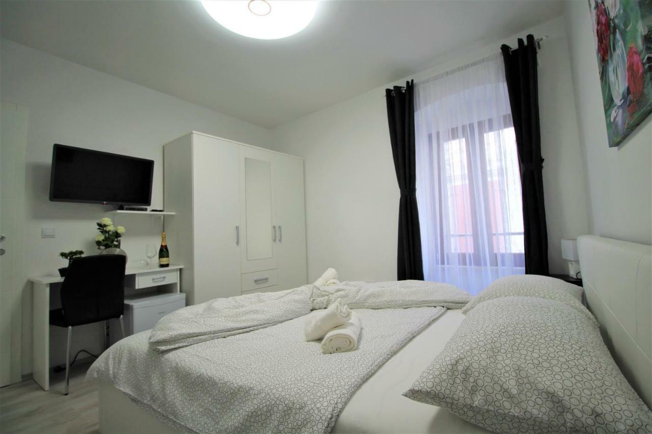 Arbel Apartments 포레치 외부 사진