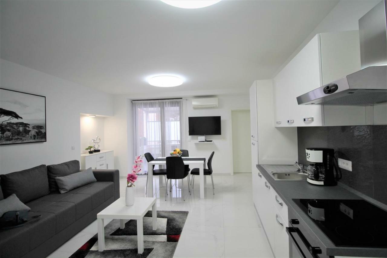 Arbel Apartments 포레치 외부 사진