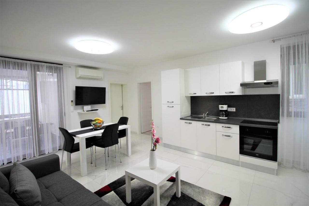 Arbel Apartments 포레치 외부 사진